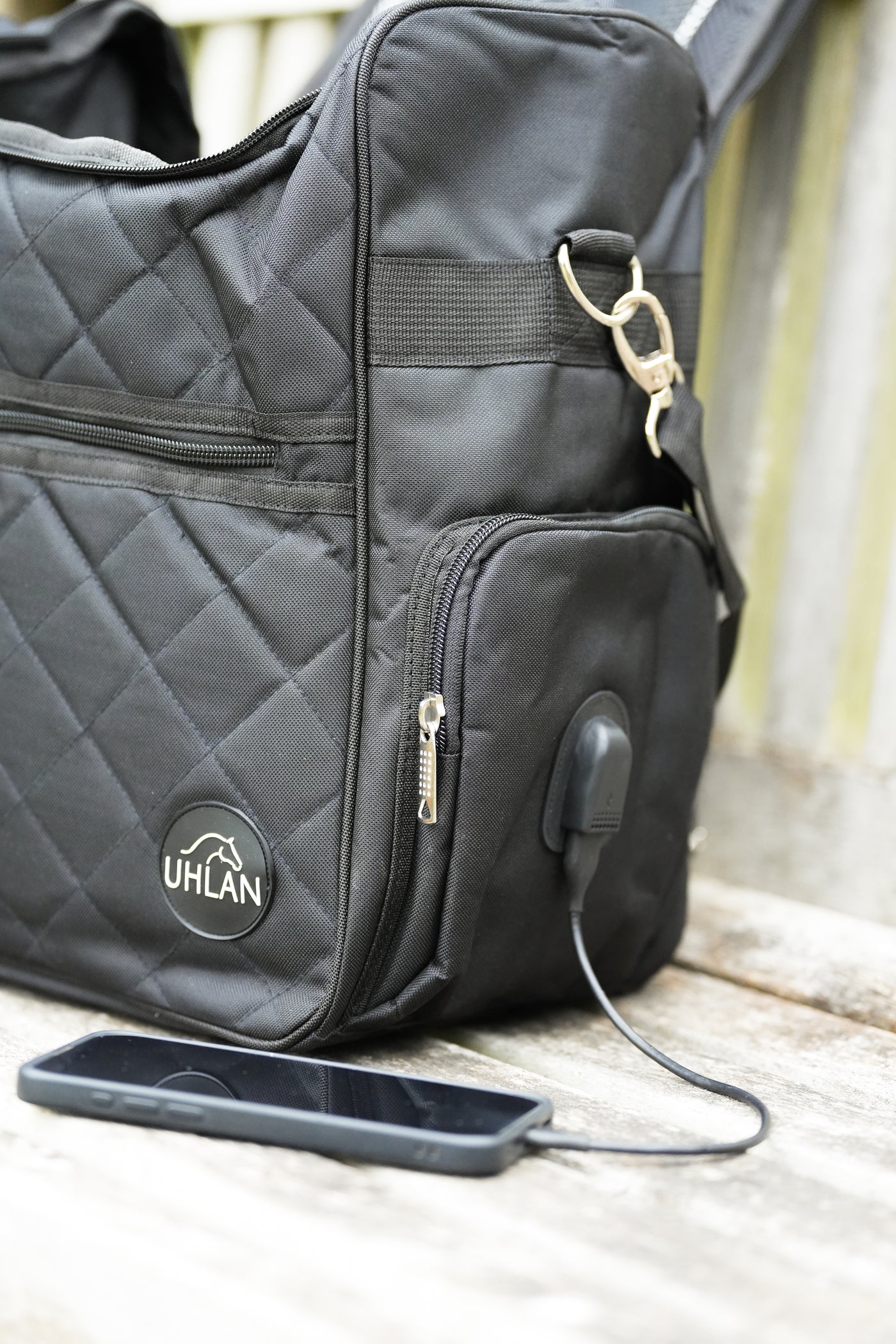 Black Grooming Pro Bag With USB Port & Drinks Cooler