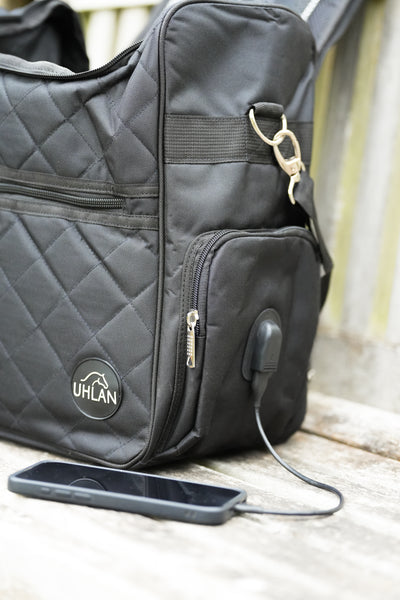 Black Grooming Pro Bag With USB Port & Drinks Cooler