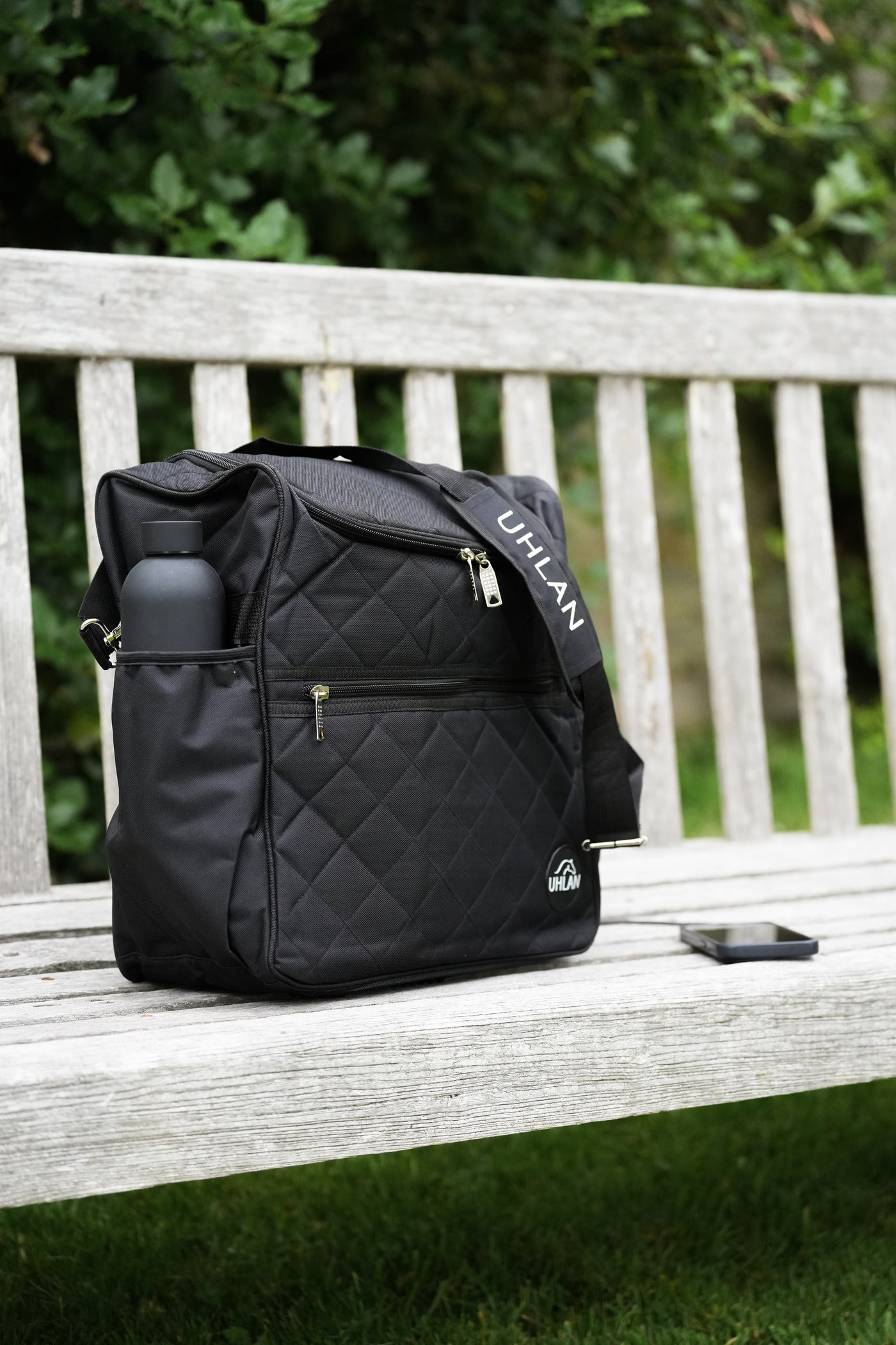Black Grooming Pro Bag With USB Port & Drinks Cooler
