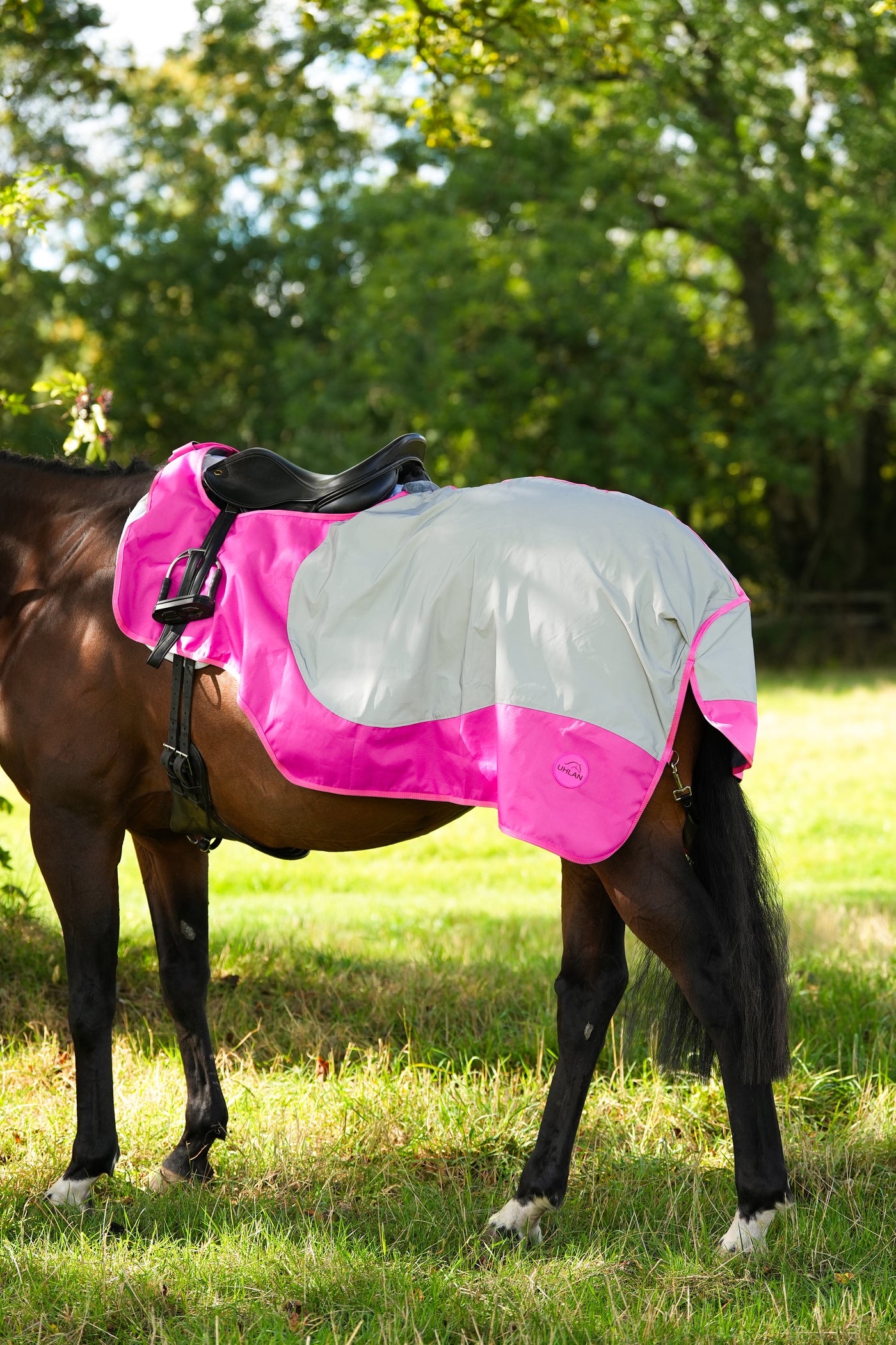 Pink Hi Viz Reflected Waterproof Exercise Sheet Rug