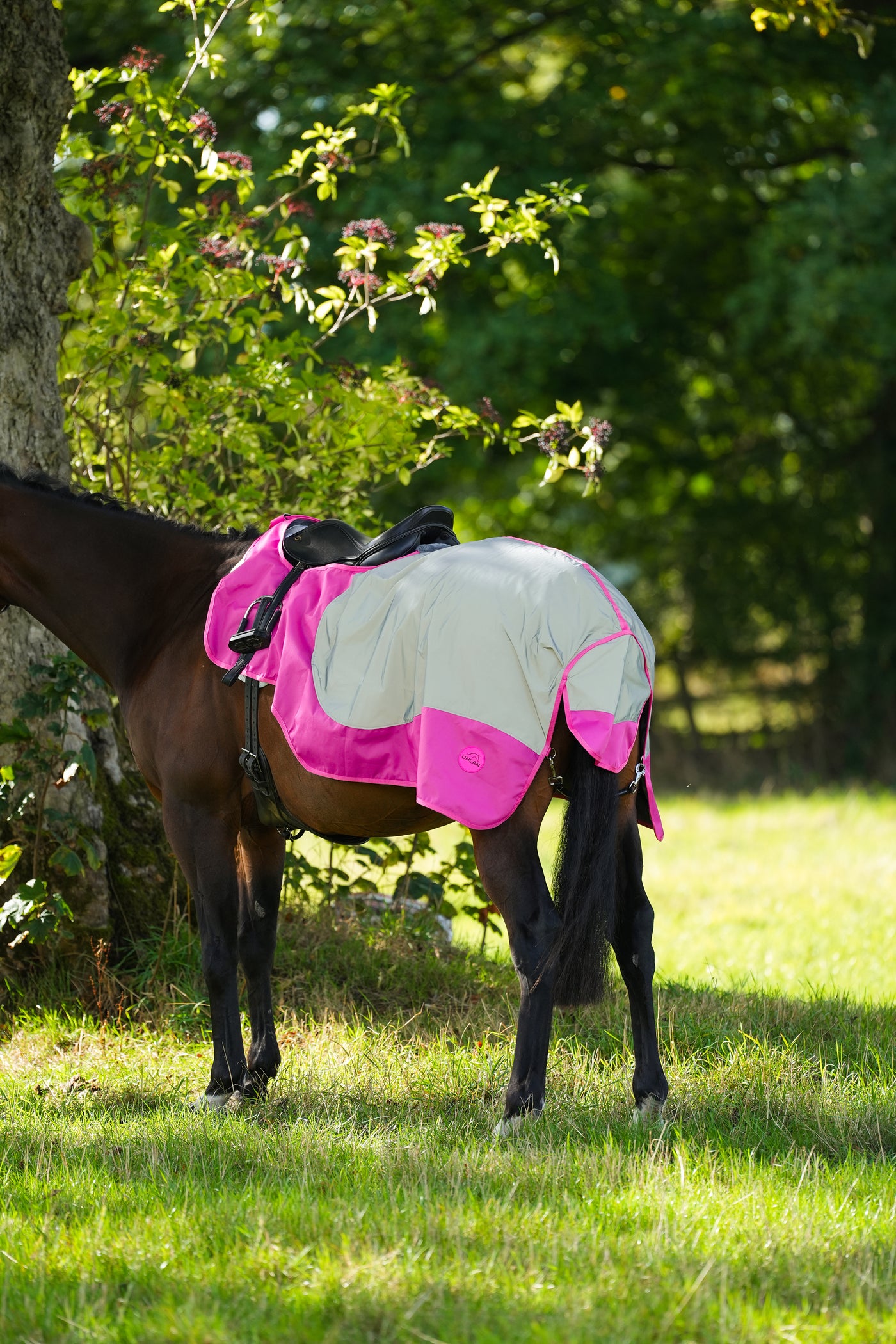 Pink Hi Viz Reflected Waterproof Exercise Sheet Rug